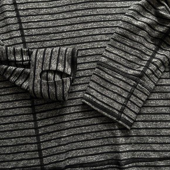 Lululemon Men long sleeve 1/4 zip shirt striped heathered black Medium - Picture 6 of 8
